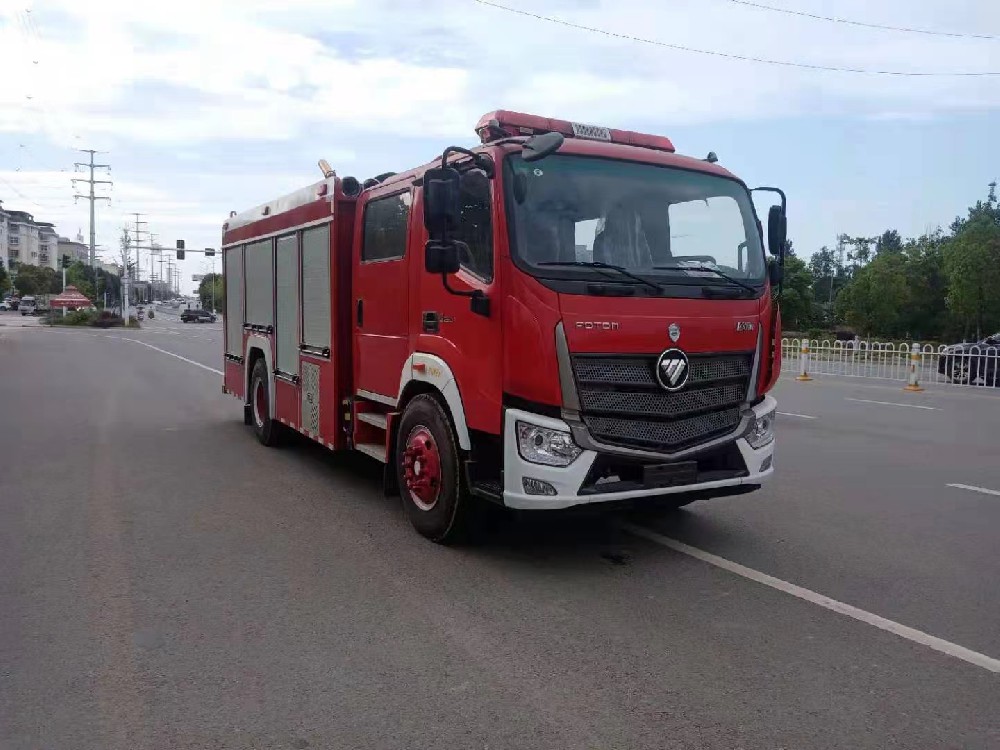 福田欧航6吨水罐消防车